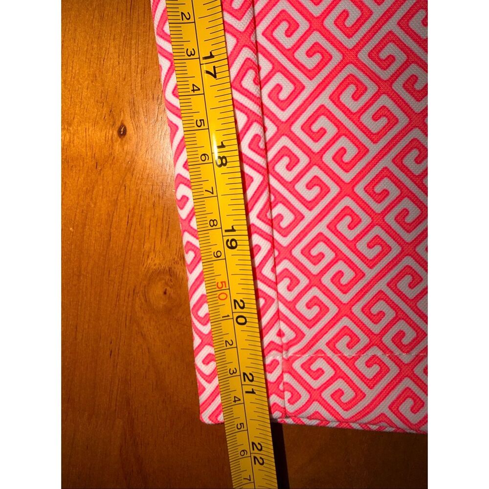 NEW Lulu-B Pull On Flat Front Capri Pants Size 6  Pink Geometric - Picture 2 of 5